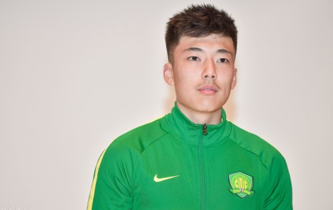 爱游戏平台-包含转会期全明星赛传出新动向，北京国安更衣室发声，管理层表态：信心回归，身体对抗强度拉满的词条